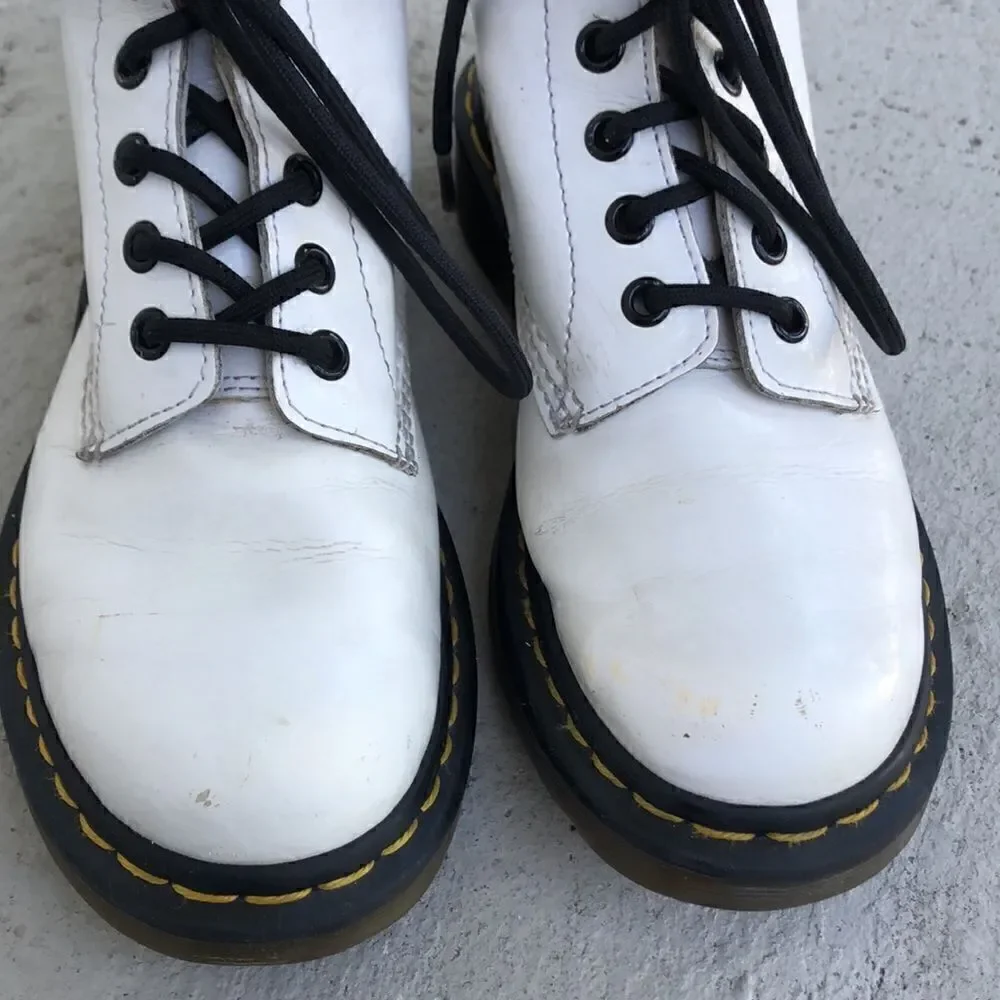 Dr  Martens  white boots